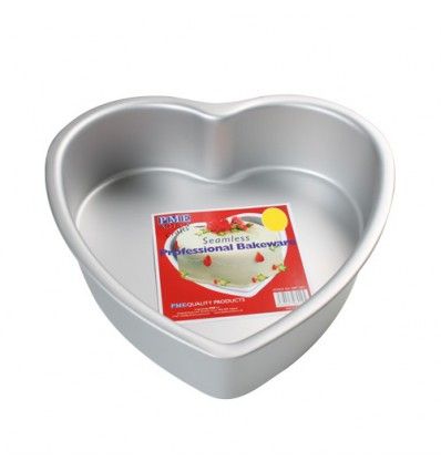 Molde corazón PME 15x7,5 cm